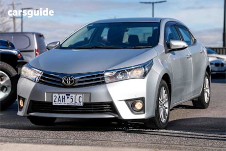 Silver 2014 Toyota Corolla Sedan SX