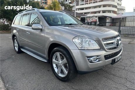 Silver 2008 Mercedes-Benz GL500 Wagon