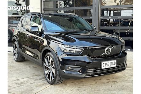 Black 2022 Volvo XC40 Wagon Recharge Pure Electric (awd)
