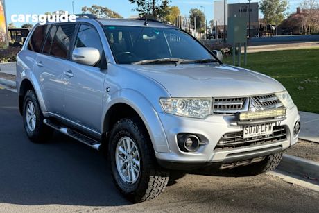 Silver 2015 Mitsubishi Challenger Wagon (4X4)