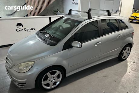 Silver 2011 Mercedes-Benz B200 Hatch