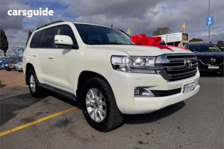 White 2020 Toyota Landcruiser Wagon LC200 VX (4X4)