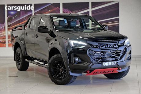 Black 2025 Isuzu D-MAX Crew Cab Utility Blade