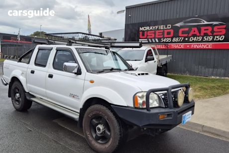 White 2015 Nissan Navara Dual Cab Pick-up St-R (4X4)