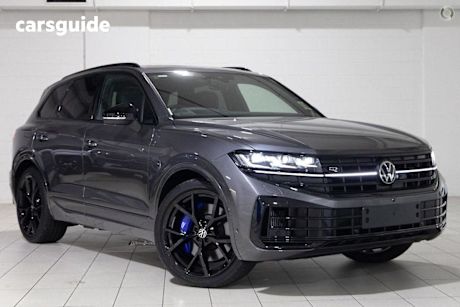 Grey 2024 Volkswagen Touareg Wagon R Ehybrid (Phev)