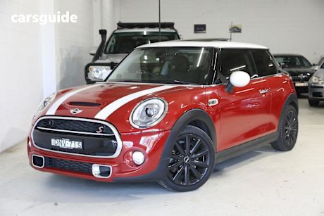 Red 2016 Mini Cooper Hatchback S