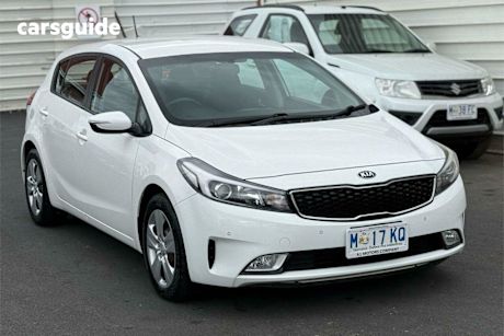 White 2018 Kia Cerato Hatchback S