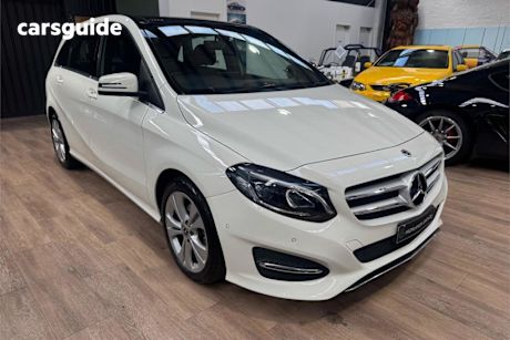 White 2017 Mercedes-Benz B200 Hatchback
