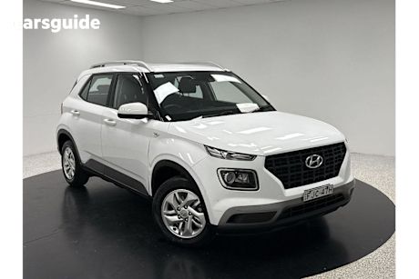 White 2021 Hyundai Venue Wagon F