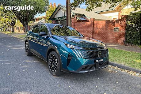 Blue 2024 Peugeot 3008 SUV GT PREMIUM HYBRID F