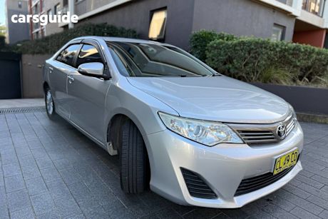 Silver 2015 Toyota Camry Sedan Altise