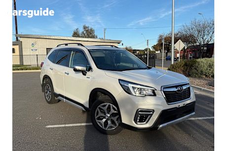 White 2020 Subaru Forester Wagon Hybrid L (awd)
