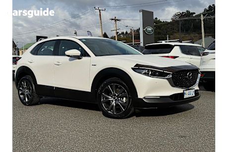 White 2023 Mazda CX-30 SUV X20 ASTINA 4X4