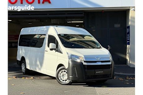 White 2020 Toyota Hiace Bus Commuter (12 Seats)