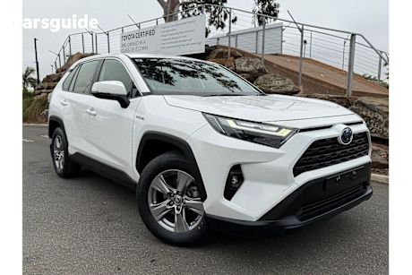 White 2022 Toyota RAV4 Wagon GX (awd) Hybrid