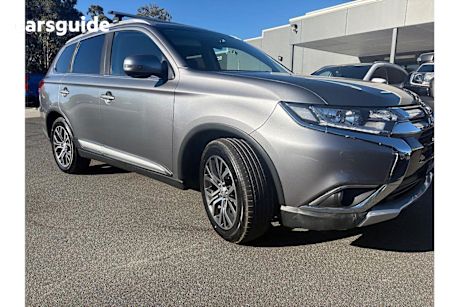 Grey 2017 Mitsubishi Outlander SUV LS SAFETY PACK F