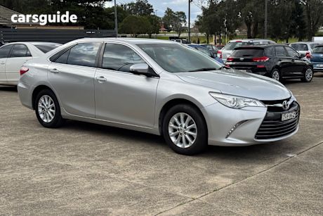 Silver 2016 Toyota Camry Sedan Altise