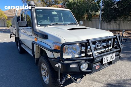 White 2016 Toyota Landcruiser Double Cab Chassis GXL (4X4)