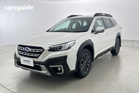 White 2023 Subaru Outback Wagon AWD