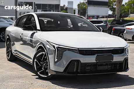 Green 2025 Kia K4 Sedan GT-LINE F
