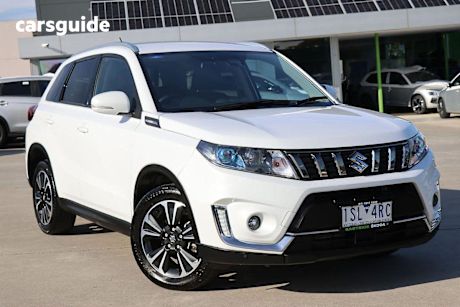 White 2020 Suzuki Vitara SUV TURBO F