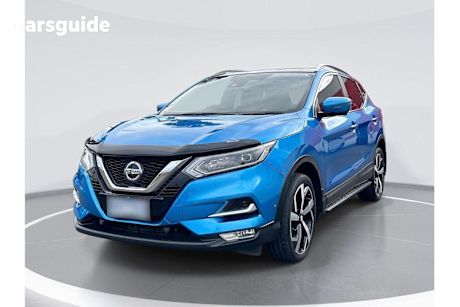 Blue 2018 Nissan Qashqai Wagon TI