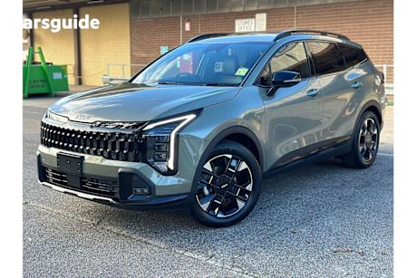 Green 2025 Kia Sportage SUV SX+ F