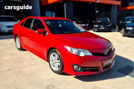 Red 2013 Toyota Camry Sedan Atara S