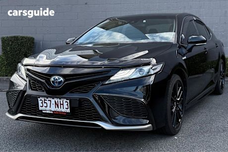 Black 2023 Toyota Camry Sedan SX Hybrid