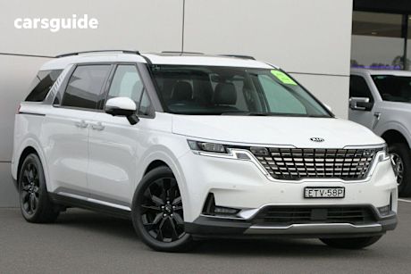 White 2021 Kia Carnival Wagon PLATINUM F