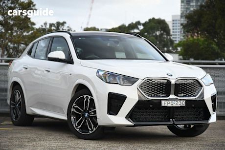 White 2024 BMW IX2 SUV XDRIVE30 M SPORT 4WD
