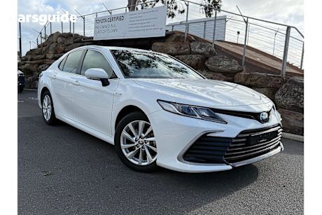 White 2023 Toyota Camry Sedan Ascent + SAT NAV Hybrid