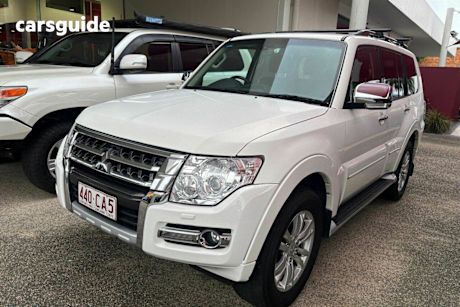 White 2020 Mitsubishi Pajero Wagon Exceeed (4X4) 7 Seat