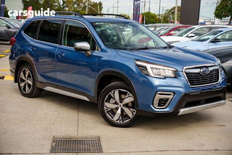 Blue 2019 Subaru Forester Wagon 2.5I Premium (awd)