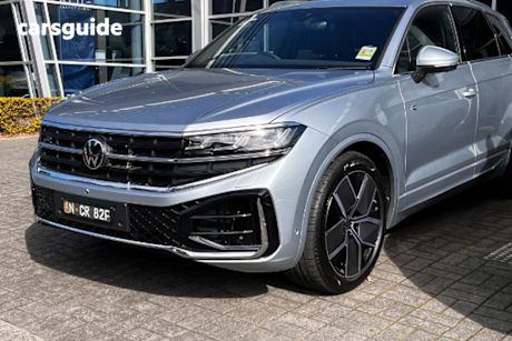 Silver 2025 Volkswagen Touareg Wagon 210TDI R-Line