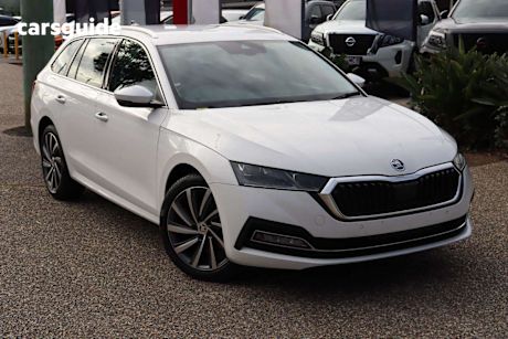 White 2023 Skoda Octavia Wagon 110TSI STYLE F