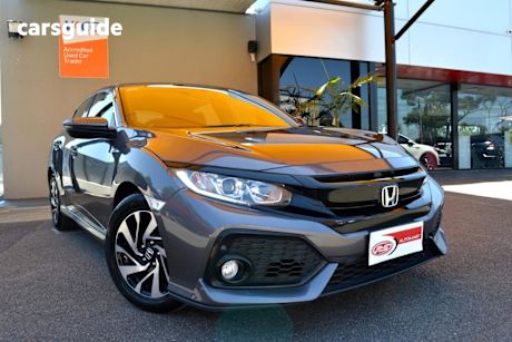 Grey 2019 Honda Civic Sedan VTI-S