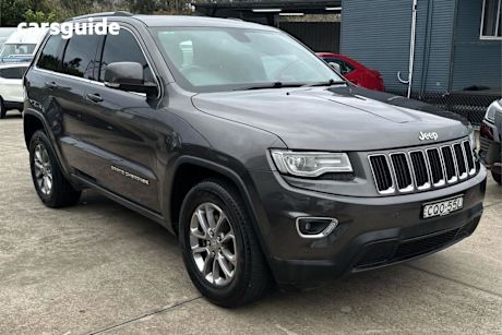 Grey 2013 Jeep Grand Cherokee Wagon Laredo (4X4)