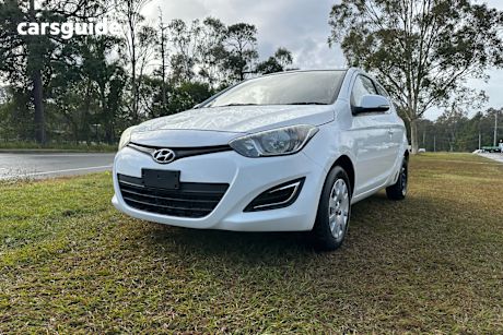 White 2013 Hyundai I20 Hatchback Active