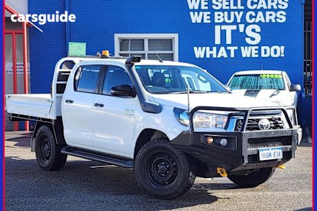 White 2020 Toyota Hilux Double Cab Chassis SR (4X4)