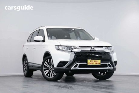 White 2019 Mitsubishi Outlander Wagon ES ADAS F