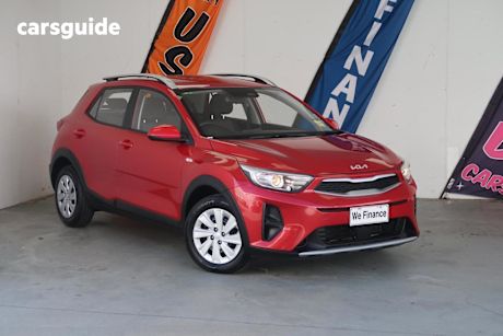 Red 2022 Kia Stonic Wagon S