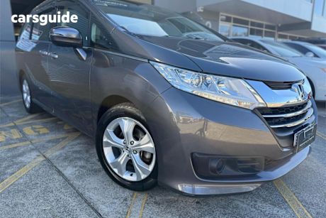 Grey 2017 Honda Odyssey Wagon VTI
