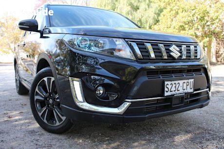 Black 2022 Suzuki Vitara Wagon Turbo