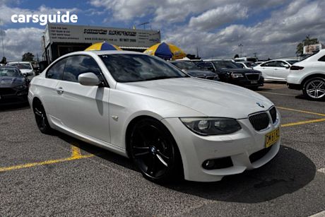 White 2011 BMW 3 Coupe 25i