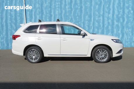 White 2019 Mitsubishi Outlander Wagon Phev (hybrid) ES