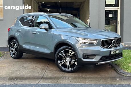 Grey 2019 Volvo XC40 Wagon T4 Inscription (awd)