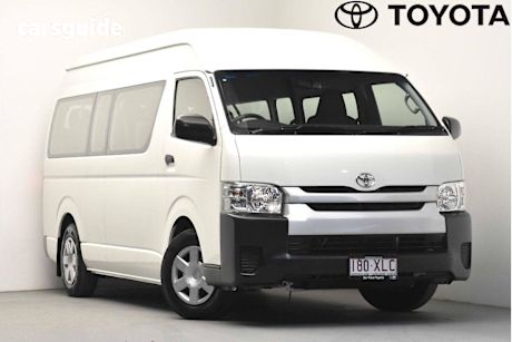 White 2017 Toyota Hiace Bus Commuter (12 Seats)