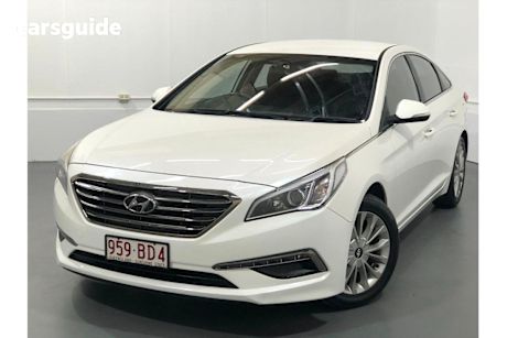 White 2015 Hyundai Sonata Sedan Active