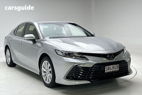 Silver 2023 Toyota Camry Sedan ASCENT F